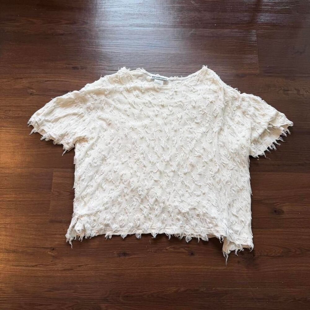 Our-legacy Women's White and Cream Crop-top